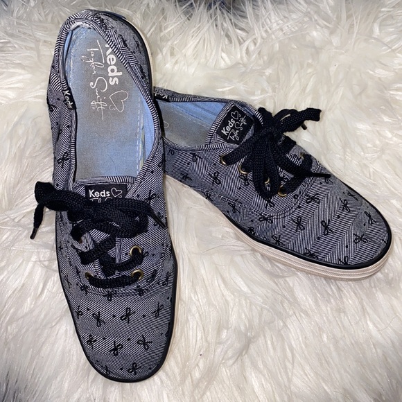 Keds | Taylor Swift “Champion - Bow” sneakers - Picture 2 of 5